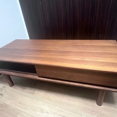 テーブル