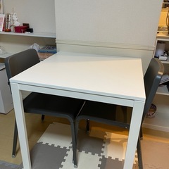 IKEAダイニングテーブル
 