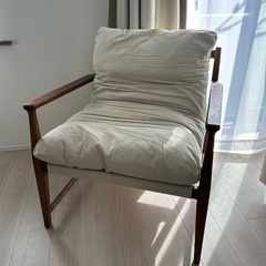 【美品】ZARA HOME ウッドフレームソファの画像