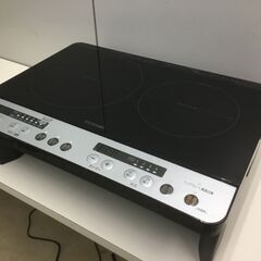 🍀【美品】アイリスオーヤマ 2口 IHクッキングヒーター 脚付 ブラック IHC-WKG2S-B [2口 /100V]（の画像