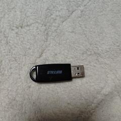 16GBUSBメモリー蓋なし