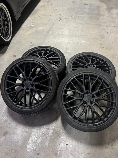 値引き！！１８インチホイール　５穴100ピッチ7J通し