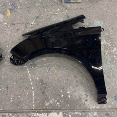 30プリウスフェンダー左右セットの画像