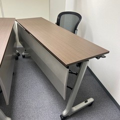 折りたたみ式 テーブル（長机）定価8万円