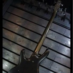 Ibanez ベースの画像