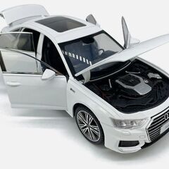 1/18 精巧な造りの金属製　アウディ特注モデル アウディ AUDI A6L　白の画像