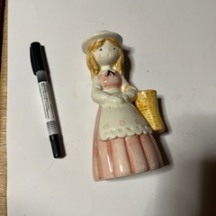 陶器の人形　女の子