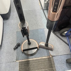 配送可能　保証付き 値下げた 三菱電機 掃除機 コードレス   お部屋に出しておけるデザイン HC-JM2X-Dの画像
