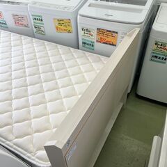 【リサイクルショップ ピカソ 小松原】🛏️✨棚付きシングルベッド＋ボンネルマットレス収納セット（ニトリ風・美品）✨🛏️★4114★の画像