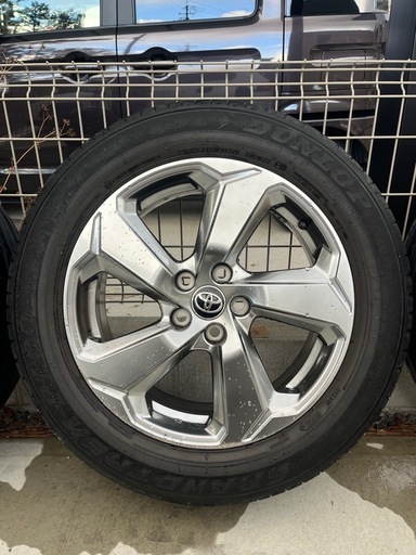 トヨタ　RAV4 純正ホイール