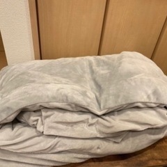 ニトリ 重い毛布 重たい毛布 シングルの画像
