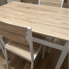 【取引中】ダイニングテーブル　椅子2個付きの画像