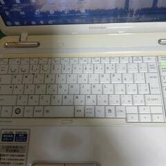 🉐御覧の通り電源は立ち上がります、ノートパソコンTOSHIBA、DynaBook、の画像