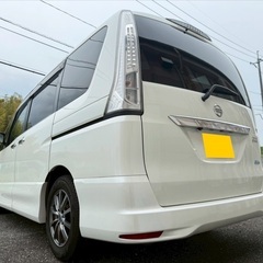 8人乗り☆ガソリン代 節約☆S-HYBRID入りました‼️24年式☆月々1.2万円〜分割払い可❗️車検2年付き！大人気☆日産 セレナ☆フリップダウンモニター付き☆SDナビ☆走行中DVD見れます☆ETC☆バックカメラ☆ドラレコ付きのフル装備☆両側電動スライドドア☆ウィンカーミラー☆フル装備☆事故修復歴無し☆車内広々三列シート‼️の画像