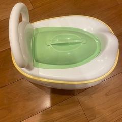 ベビーおまる（ミッフィー箱付き
）の画像