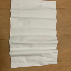 完全遮光カーテン　小窓
