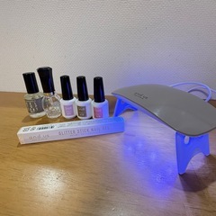 ネイルLEDライト&マニキュアセット