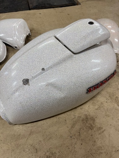 CB250T CB400T タンク　フェンダー　サイドカバー CB250T CB400T タンク フェンダー サイドカバー