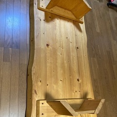 処分間近！木製のローテーブルの画像