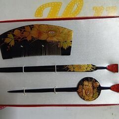 ヘアーアクセサリーかんざし髪飾り2セット売り。の画像