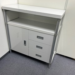 キッチン キャビネット（収納棚）