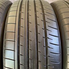 YOKOHAMAタイヤ BluEarth-XT 215/55R17 94V 中古タイヤ4本セットの画像