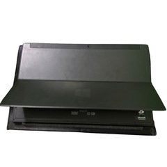 Windowsタブレット 32GB 充電器付きの画像
