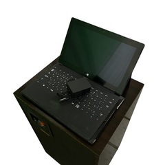 Windowsタブレット 32GB 充電器付きの画像