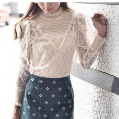 美品　リリーブラウン　レーストップスの画像