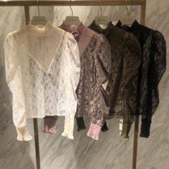 美品　リリーブラウン　レーストップスの画像