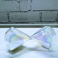 美品 レインボークリスタル砂時計の画像