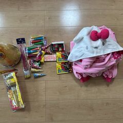 パーティグッズ（着ぐるみ・クラッカー・三角帽子・手首からスパイダ...