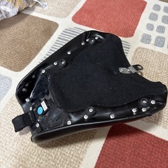 ラペラ製　スポーツスター用シングルシートの画像