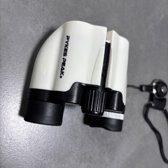 双眼鏡の画像