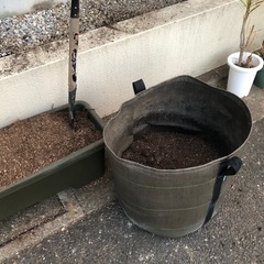 土　園芸用　培養土　約30L以上あり