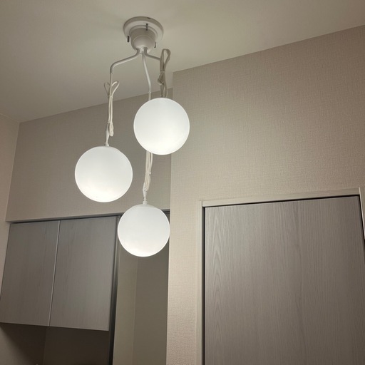 オーデリック　シャンデリア用ホワイトガラスシェード オーデリック LEDシャンデリア 高演色 非調光 白熱灯60W×3灯相当 電球