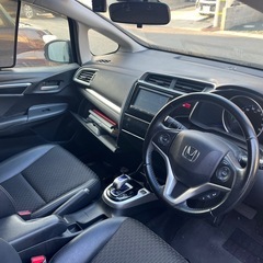 値下げ　５月末迄　H２８年式　フィットハイブリッド　車検Ｒ９年１月の画像