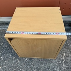 扉付きボックスの画像