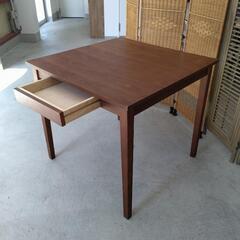 20250513001　家具　テーブルの画像