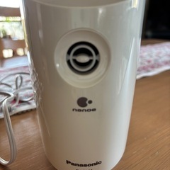 （決まりました）Panasonic nanocare 美顔器 ホワイト×ゴールド　EH-SA61の画像