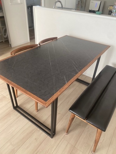 美品ダイニングテーブル単品