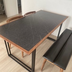 美品ダイニングテーブル単品