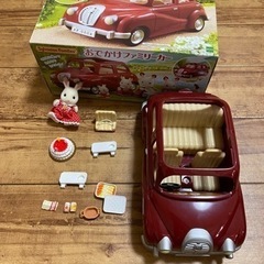 シルバニアファミリー　みんなでお出かけキャンピングカー＋お出かけファミリーカー＋うさぎ人形2体＋オマケ小物の画像