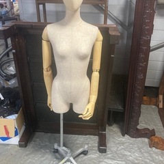 マネキン　女性用　　B82 可変腕　頭部付き