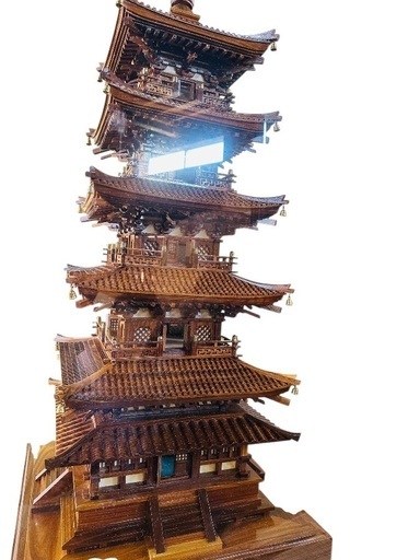 美品】木製模型 法隆寺 五重塔 置物 飾り物 高さ約60cm ガラス