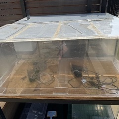 1200アクリル水槽（台、ポンプ、濾過等セット）