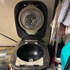 炊飯器の画像