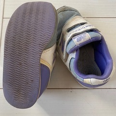 ニューバランス16.5センチの画像