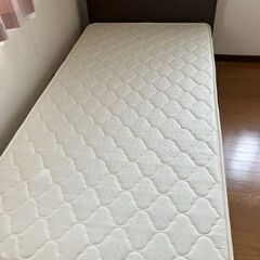 シングルベッド差し上げます