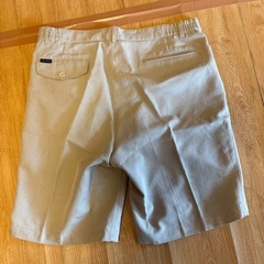 メンズショートパンツベージュの画像